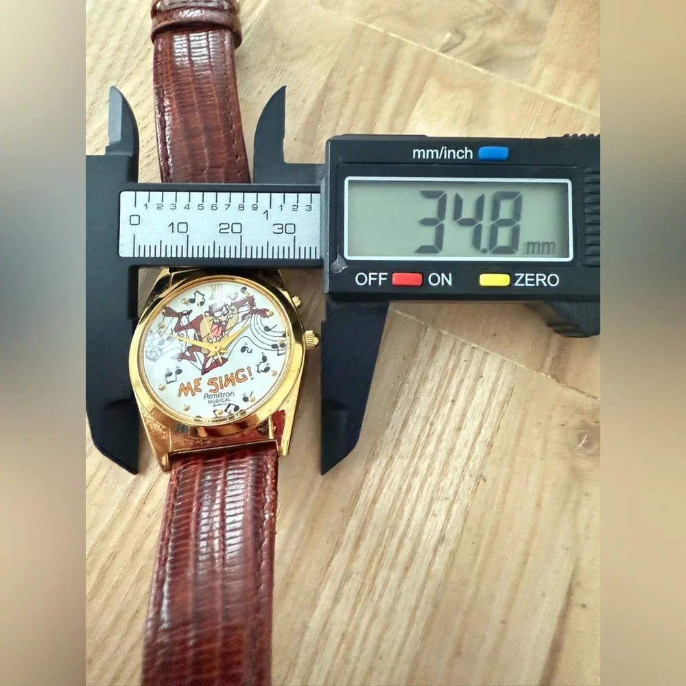 Vintage 90s Looney tunes Taz Tasmanian devil musical watch NEW BATTERY